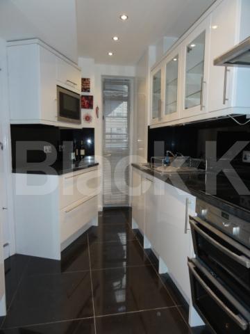 			NEW INSTRUCTION!, 2 Bedroom, 1 bath, 1 reception Flat			 Gloucester Place, MARYLEBONE